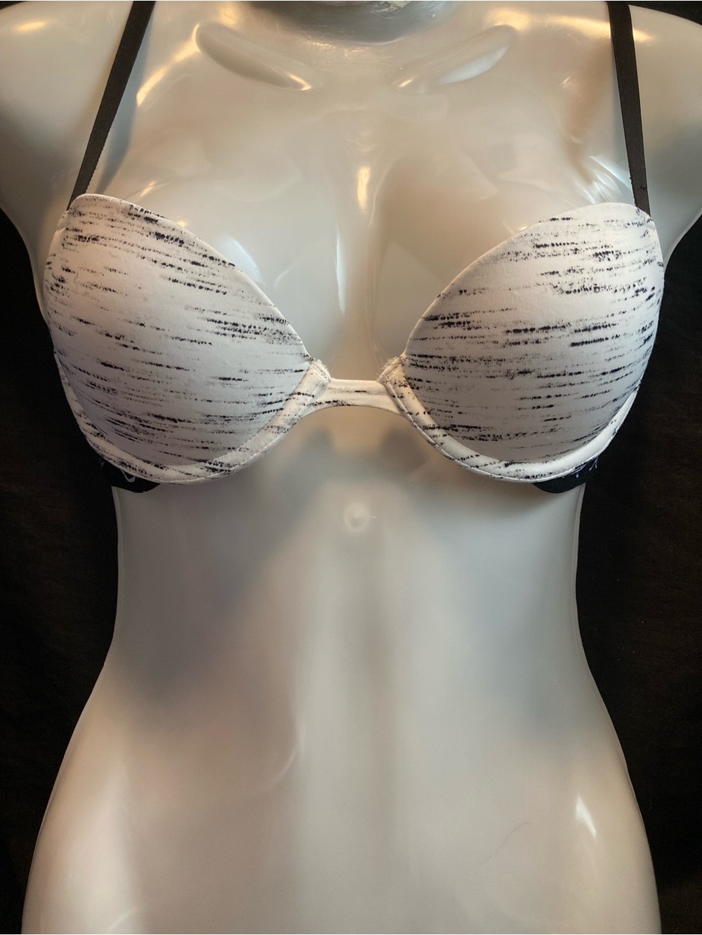 La Senza White & Black Lace Push-Up Bra Size 32B